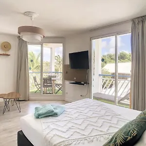 Archipel Guadeloupeen - Elegant Cocon D'architecte 2 Etoiles Entre Grand Balcon, Piscine & Lagon Appartement
